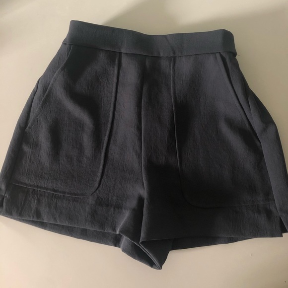 Wilfred shorts - Picture 3 of 4